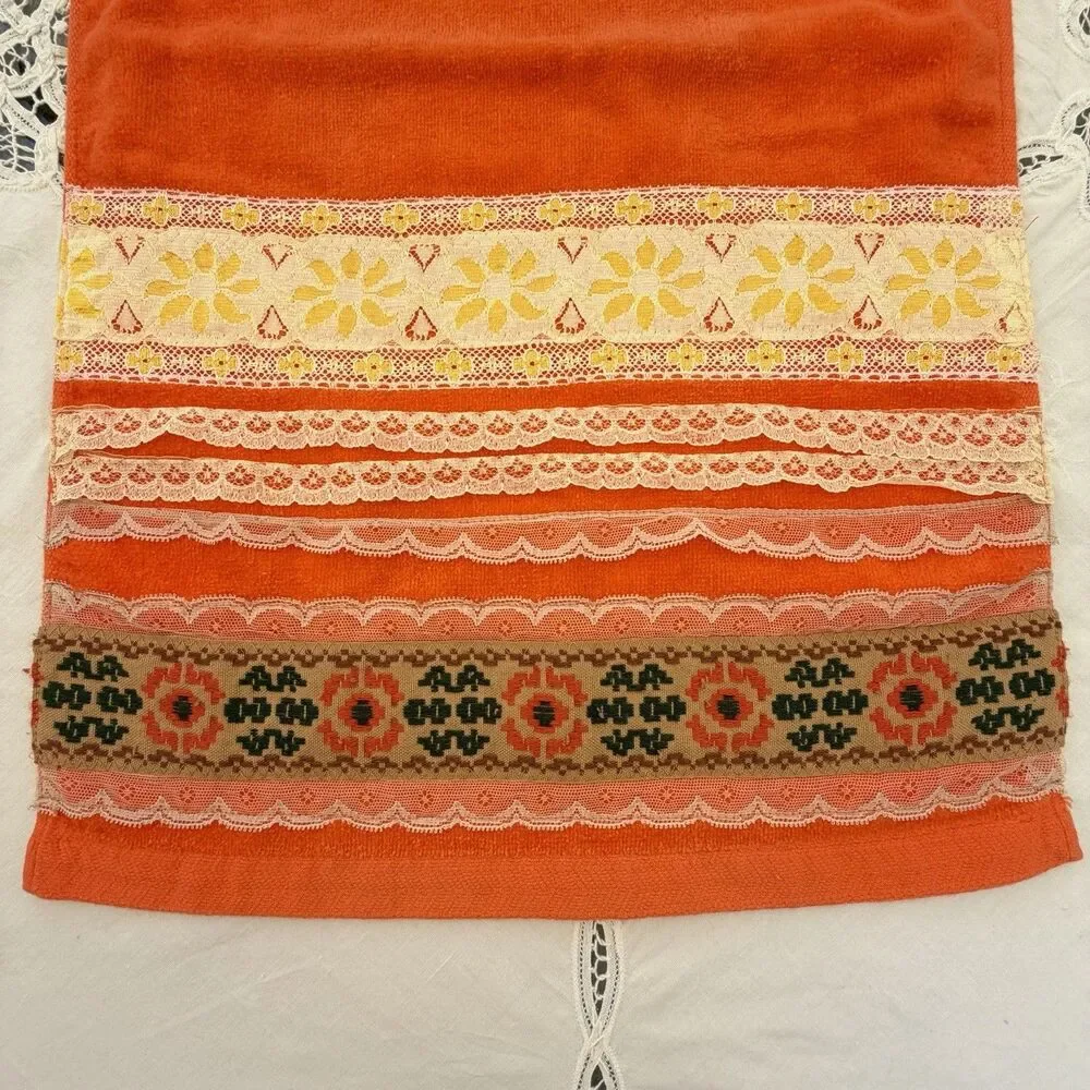 VTG St. Mary’s 70s Orange Bath Towel Set Boho Cottagecore Lace Trim Floral USA